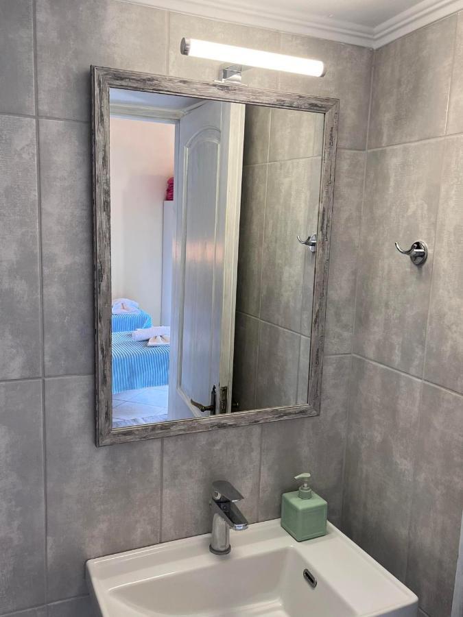Roxani Studios-Apartments Петра Екстер'єр фото